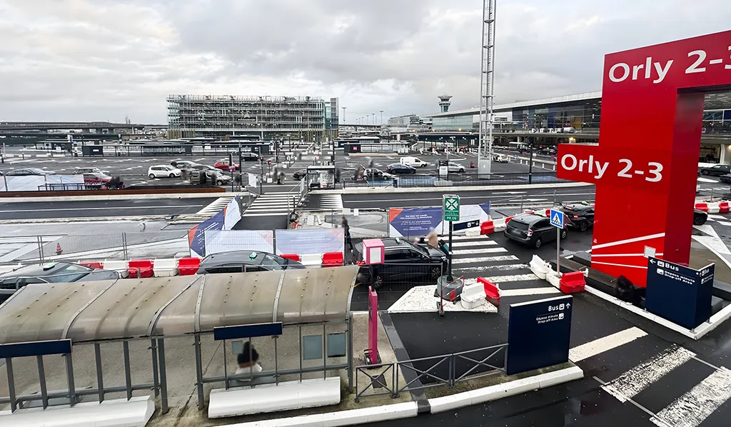 Véhicule léger Parking Aéroport Orly